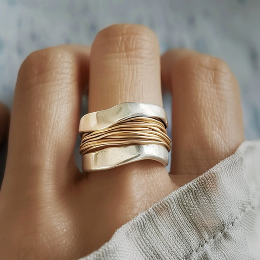 Agnes | Silver Golden Threads Ring