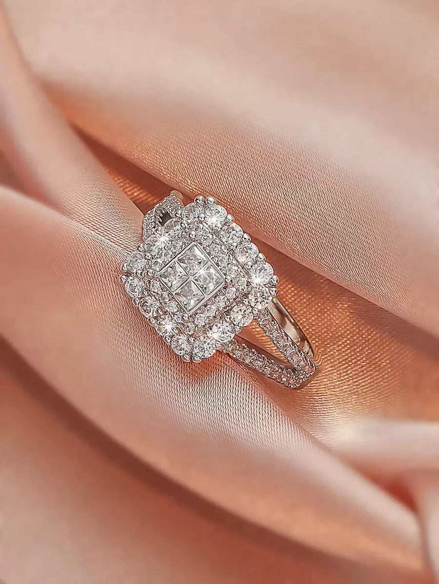Isabella – Bold square halo ring with radiant pavé sparkle