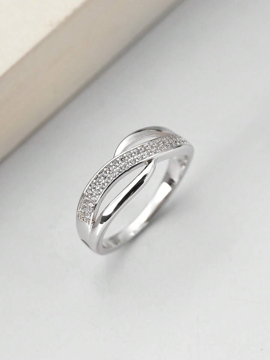 Catherine – Classic zirconia & gold ring