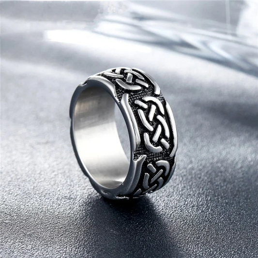 Celtic Knot Silver Ring