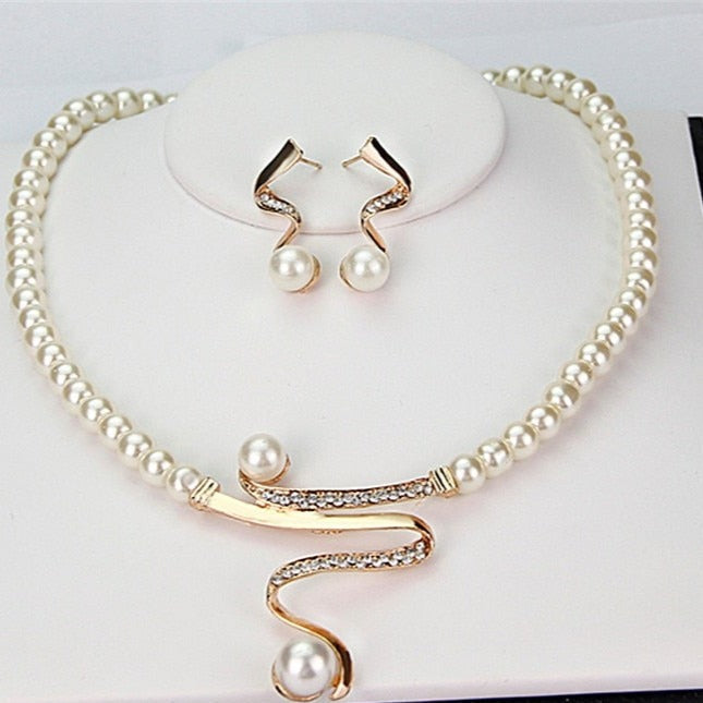 Natural Pearl Necklace + Earrings Set – Mae & Rose Jewels