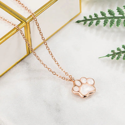 Necklace with Paw Pendant – Symbolic Animal Jewelry for Women