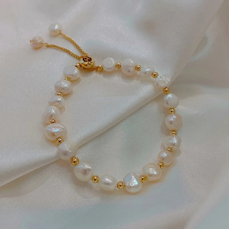 Vintage White Pearl & Gold Bracelet
